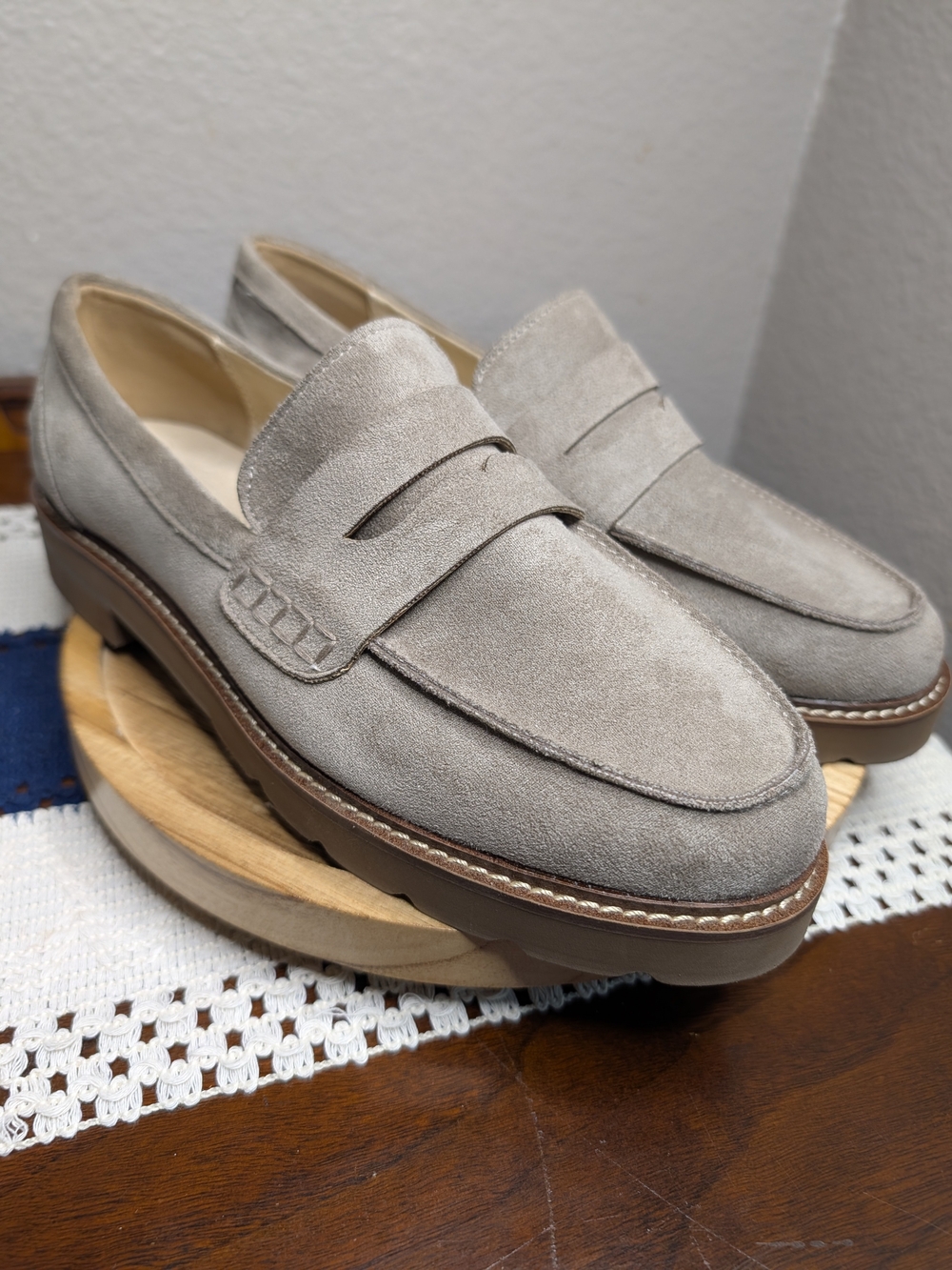 Ann Klein 8W Light Gray Akeverly Faux Suede Penny Loafers Chunky Sole NWOT
